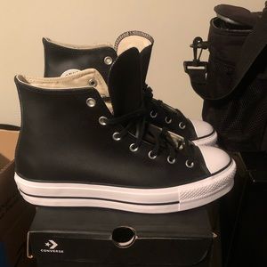 Converse Chuck Taylor Leather Lift High-tops (unisex)